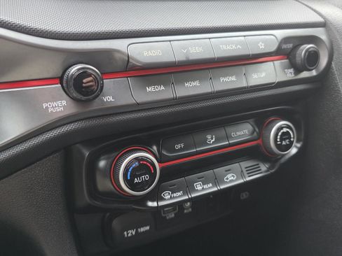 Used 2020 Hyundai Veloster 2.0 Premium image 18