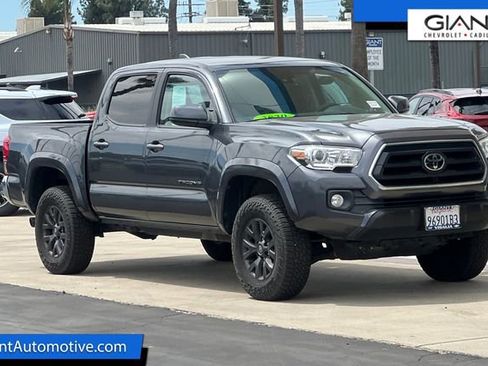 Used 2020 Toyota Tacoma SR5 RWD image 1