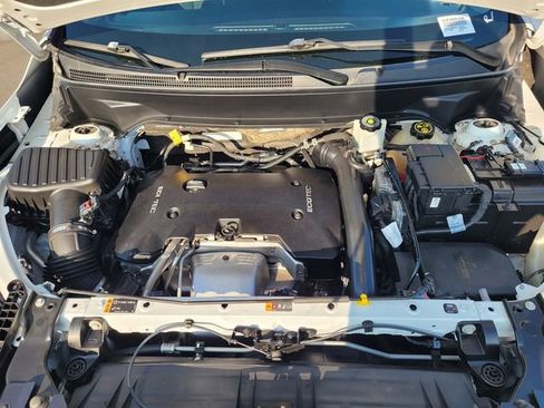 Used 2018 GMC Terrain SLE image 29