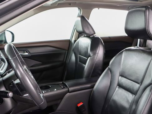 Used 2023 Nissan Rogue SL w/ SL Premium Package image 24