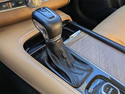 Used 2016 Volvo XC90 T6 Inscription w/ Protection Package Plus image 22