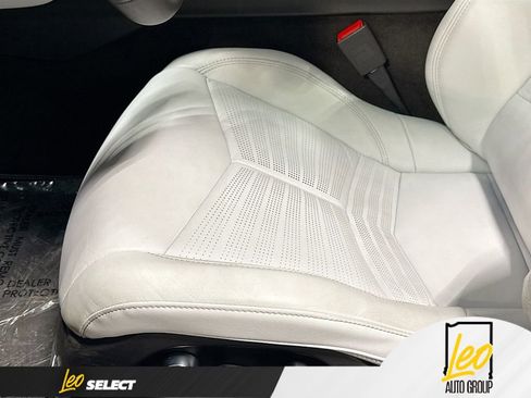 Used 2023 Chevrolet Corvette Stingray Premium Conv w/ Z51 Performance Package RWD image 20