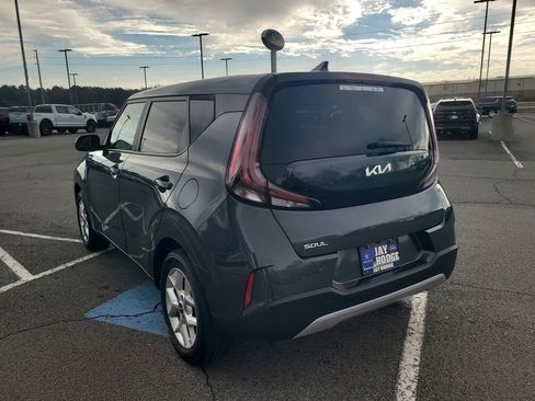 Used 2024 Kia Soul LX w/ Option Group 015 image 5