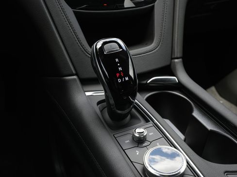 New 2026 Cadillac XT5 Luxury w/ LPO, Floor Liner Package image 13