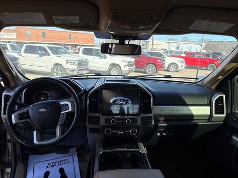 Used 2022 Ford F250 Lariat w/ Chrome Package image 7