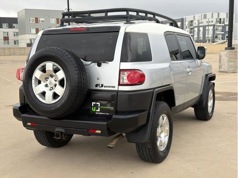 Used 2007 Toyota FJ Cruiser 4WD image 8