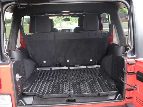 Used 2013 Jeep Wrangler Unlimited Sport AWD/4WD image 19