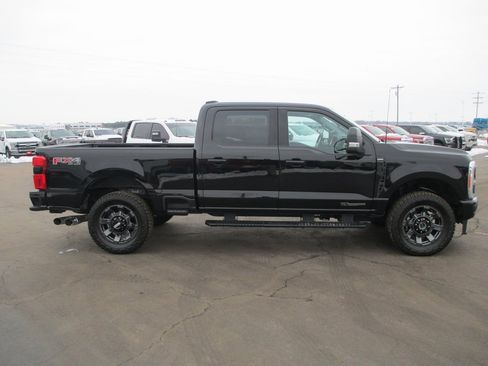 Used 2023 Ford F250 Lariat w/ Sport Appearance Package image 4