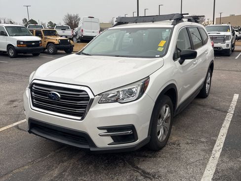 Used 2019 Subaru Ascent 8-Passenger image 1