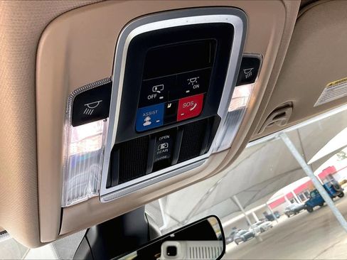 Used 2022 RAM 2500 Laramie image 31