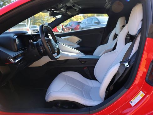 Used 2020 Chevrolet Corvette Stingray Preferred Cpe w/ 2LT Preferred Equipment Group RWD image 14