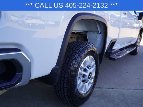 Used 2024 Chevrolet Silverado 2500 LT image 11