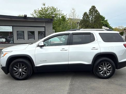 Used 2017 GMC Acadia SLT AWD/4WD image 4