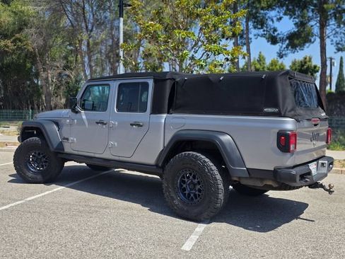 Used 2020 Jeep Gladiator Sport w/ Quick Order Package 24S AWD/4WD image 16