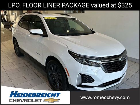 Certified 2022 Chevrolet Equinox RS w/ LPO, Floor Liner Package image 1