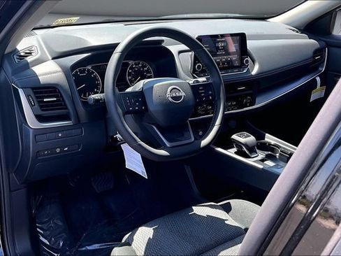 New 2026 Nissan Rogue SV FWD image 7