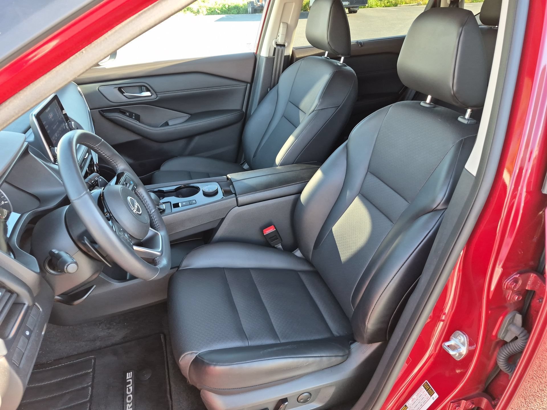 Used 2023 Nissan Rogue SV w/ SV Premium B Package AWD/4WD image 19