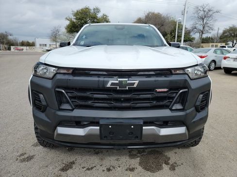 Used 2023 Chevrolet Colorado Trail Boss w/ Technology Package image 2