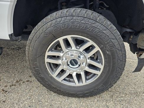 Used 2019 Ford F250 Lariat w/ Lariat Value Package image 5