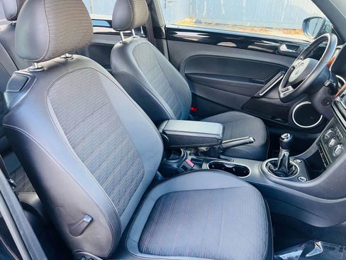 Used 2013 Volkswagen Beetle Turbo image 18