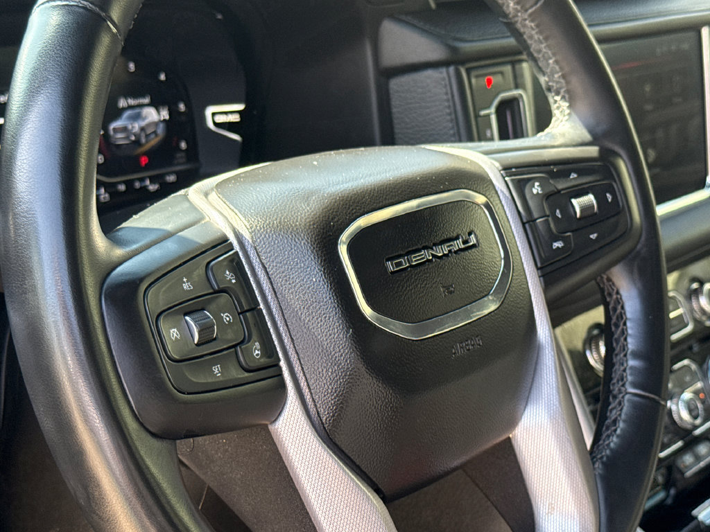 Used 2023 GMC Yukon XL Denali AWD/4WD image 29