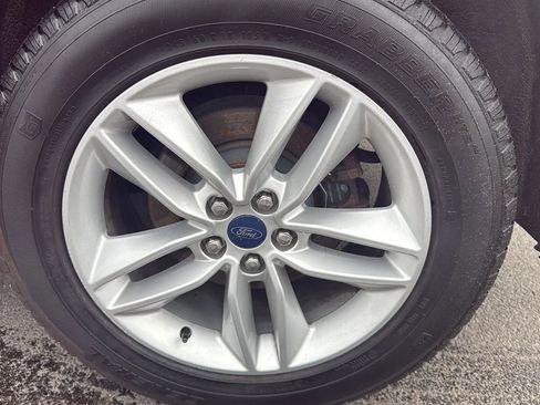 Used 2015 Ford Edge SEL AWD/4WD image 12