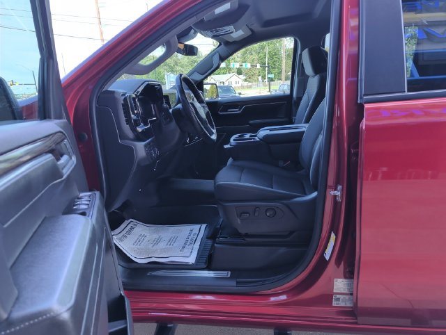 Used 2023 Chevrolet Silverado 1500 RST AWD/4WD image 11