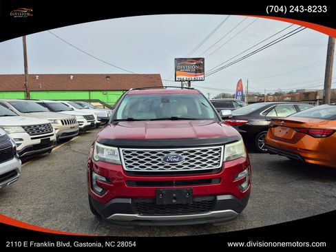 Used 2016 Ford Explorer Platinum image 2