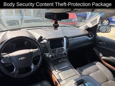 Used 2018 Chevrolet Suburban Premier AWD/4WD image 16