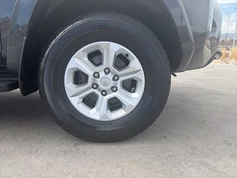 Used 2024 Toyota 4Runner SR5 Premium image 29