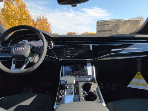 New 2026 Audi Q8 Premium Plus image 24
