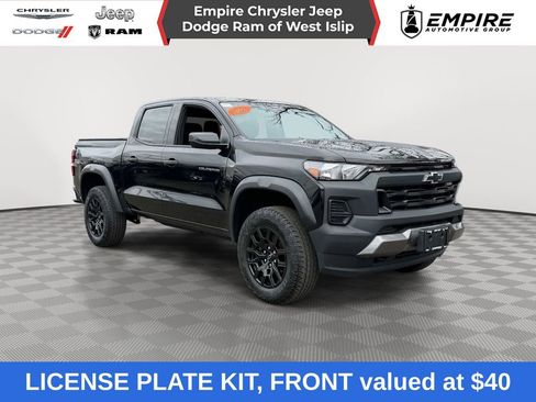 Used 2023 Chevrolet Colorado Trail Boss image 1