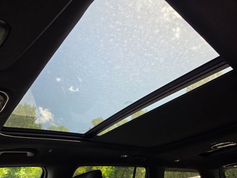 New 2026 Jeep Grand Wagoneer 4WD image 11