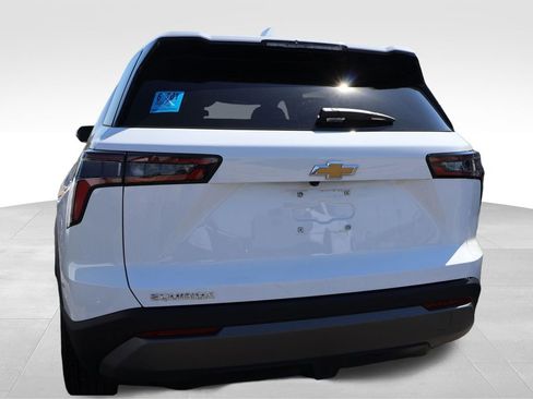 Used 2025 Chevrolet Equinox LT image 7