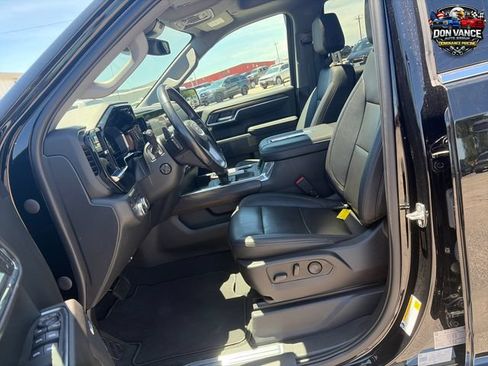 Used 2022 GMC Sierra 1500 SLT w/ SLT Convenience Package AWD/4WD image 17