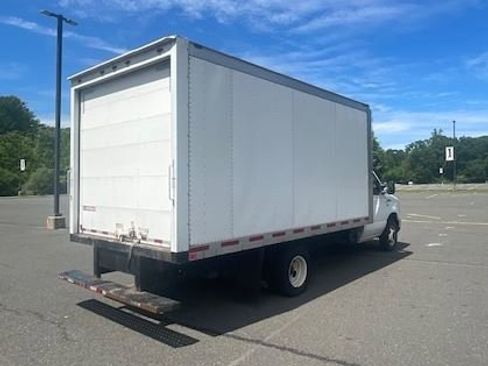 Used 2019 Ford E-350 and Econoline 350 Super Duty w/ Power Windows & Locks Group RWD image 4