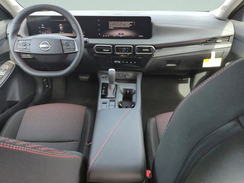 New 2026 Nissan Sentra SR w/ Floor Mat Package FWD image 37