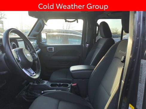 Used 2018 Jeep Wrangler Unlimited Sahara w/ Dual Top Group image 6