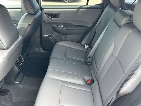 New 2026 Subaru Outback Limited AWD/4WD image 12
