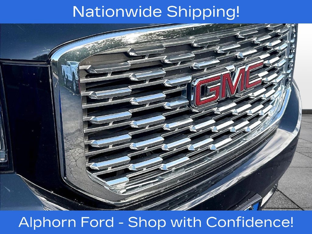 Used 2020 GMC Yukon Denali w/ Denali Premium Package AWD/4WD image 32