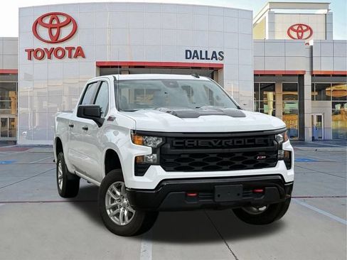 Used 2024 Chevrolet Silverado 1500 Custom Trail Boss AWD/4WD image 1