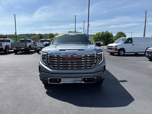 Used 2023 GMC Sierra 1500 Denali AWD/4WD image 8