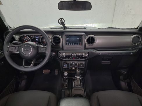 Used 2023 Jeep Wrangler Unlimited Sport AWD/4WD image 15
