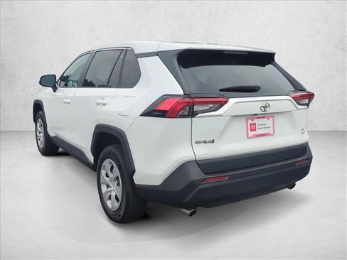Used 2024 Toyota RAV4 LE AWD/4WD image 8