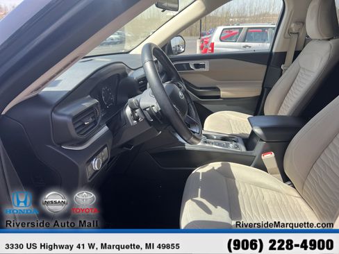 Used 2020 Ford Explorer XLT w/ Class III Trailer Tow Package AWD/4WD image 15