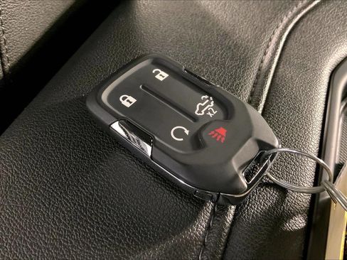 Used 2022 Chevrolet Silverado 1500 LTZ w/ Technology Package image 12