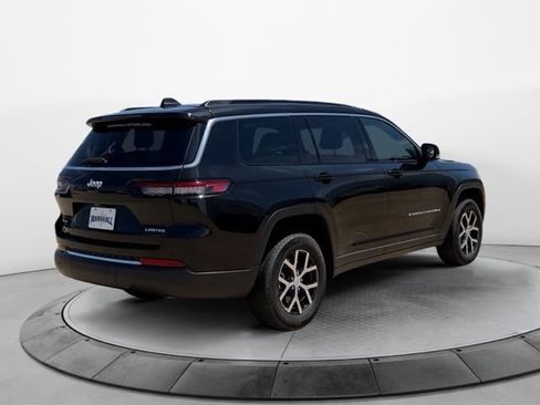 Used 2024 Jeep Grand Cherokee L Limited AWD/4WD image 3