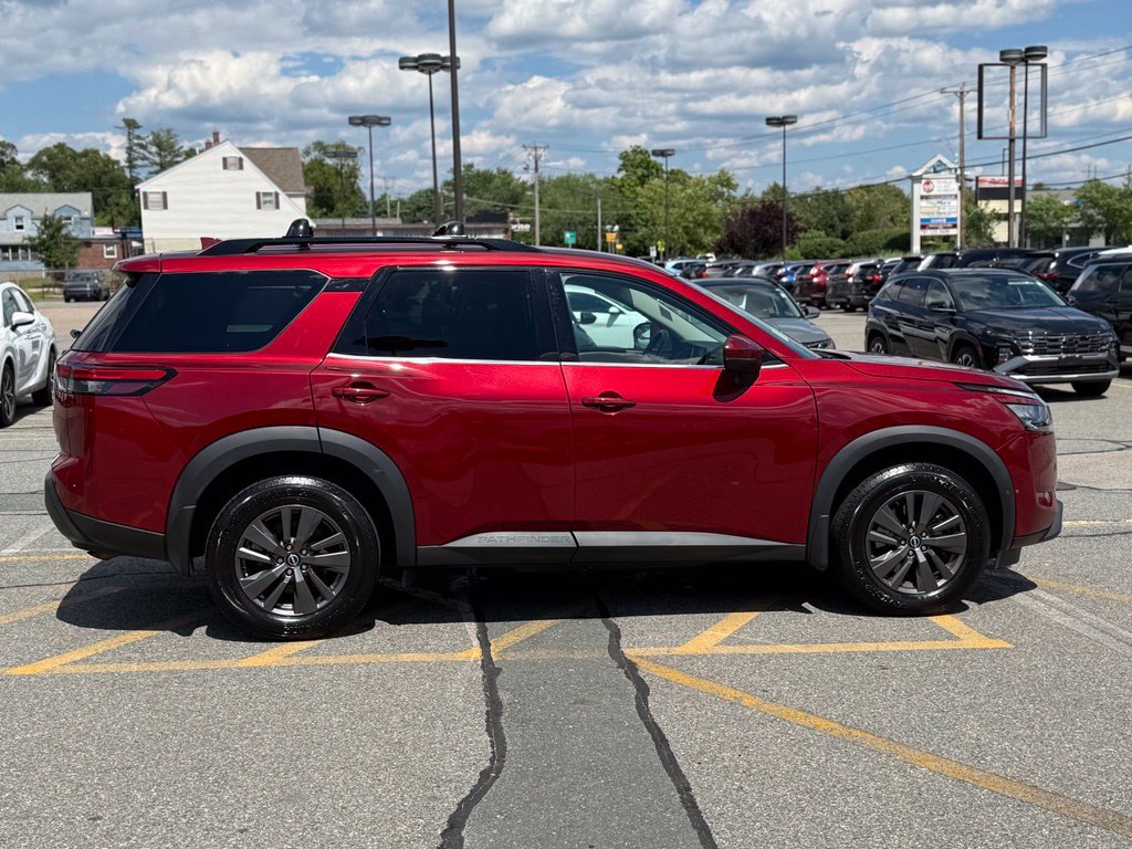 Used 2023 Nissan Pathfinder SV AWD/4WD image 6