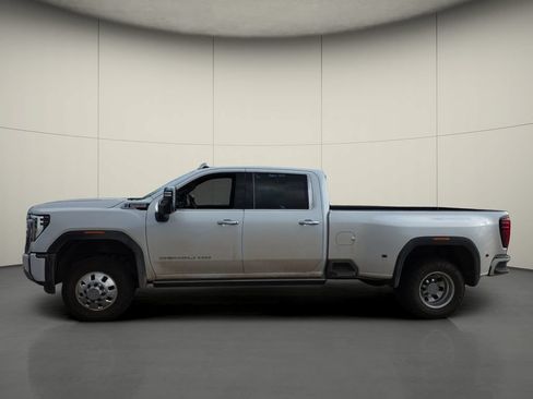 Used 2024 GMC Sierra 3500 Denali w/ Denali Reserve Package AWD/4WD image 5