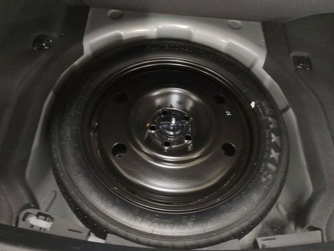 Used 2020 Lincoln Continental AWD w/ Premium Package image 20